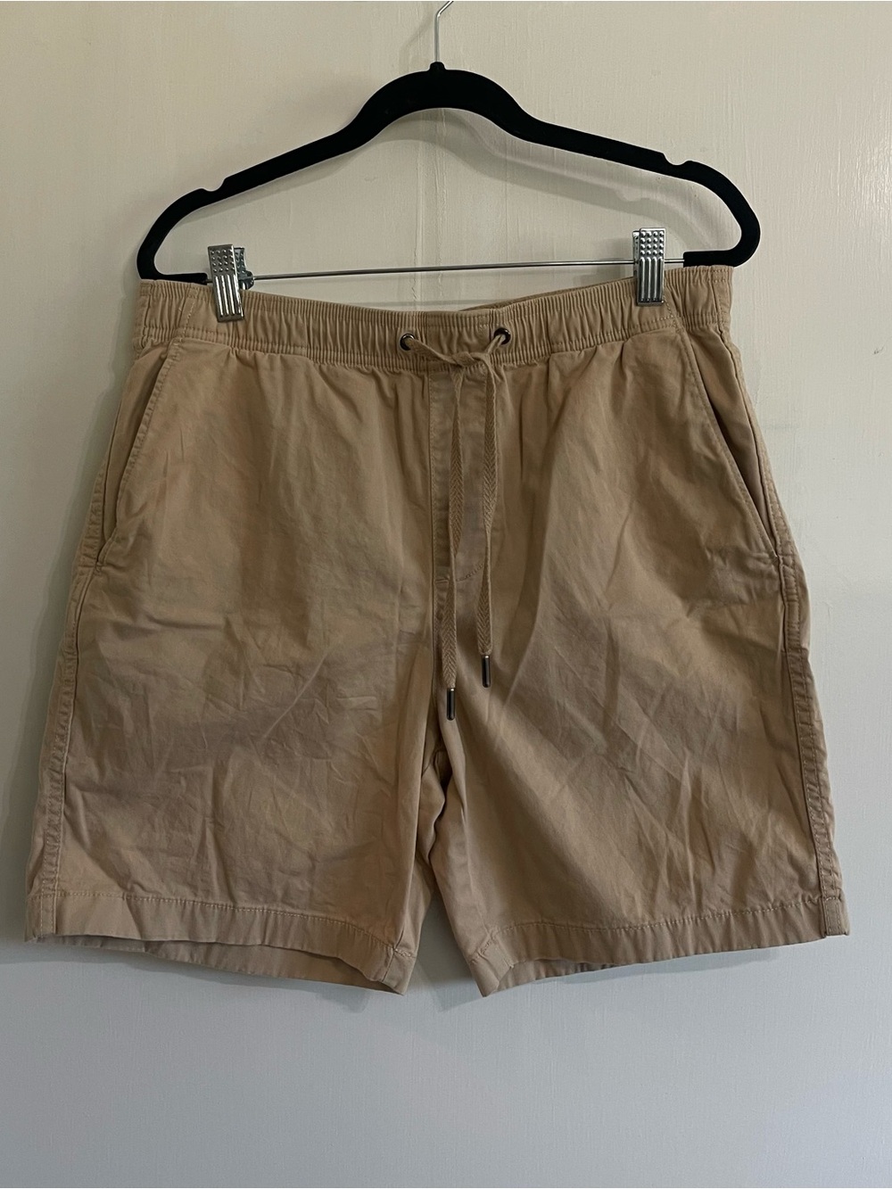 GAP Men's Drawstring Athletic Shorts - Beige